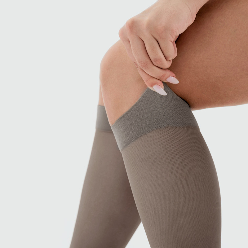 Компрессионные гольфы 2С105 VENOTEKS,  2 класс купить в OrtoMir24