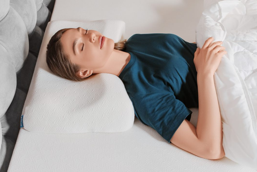 Подушка для сна на боку SOLA П30 Трелакс ортопедическая с эффектом памяти купить в OrtoMir24